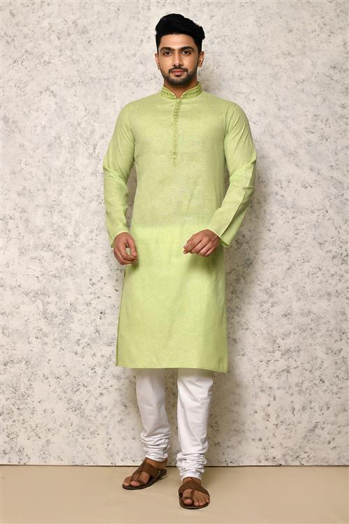 https://media.vinhemfashion.com/Images/RajsahiVol5BVLS4959XMA1F5TI8/image/designer